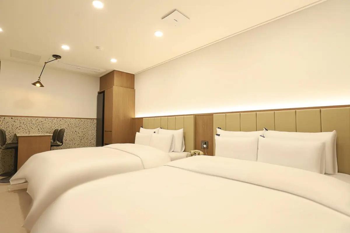 Rosy Hotel Чхонджу Экстерьер фото