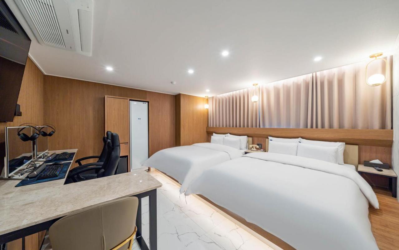 Rosy Hotel Чхонджу Экстерьер фото
