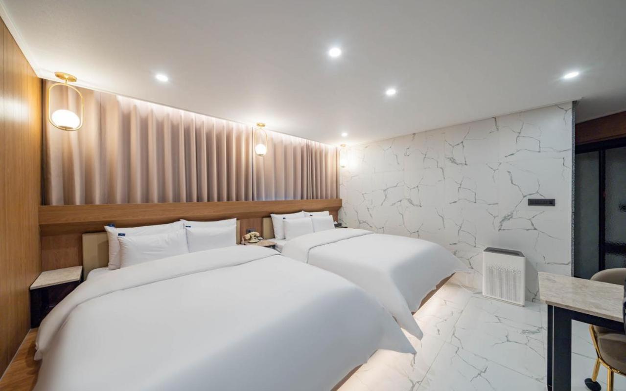 Rosy Hotel Чхонджу Экстерьер фото