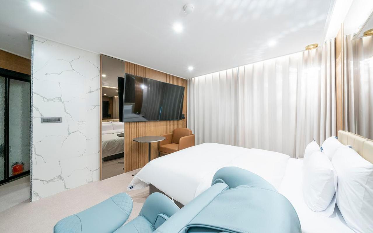 Rosy Hotel Чхонджу Экстерьер фото