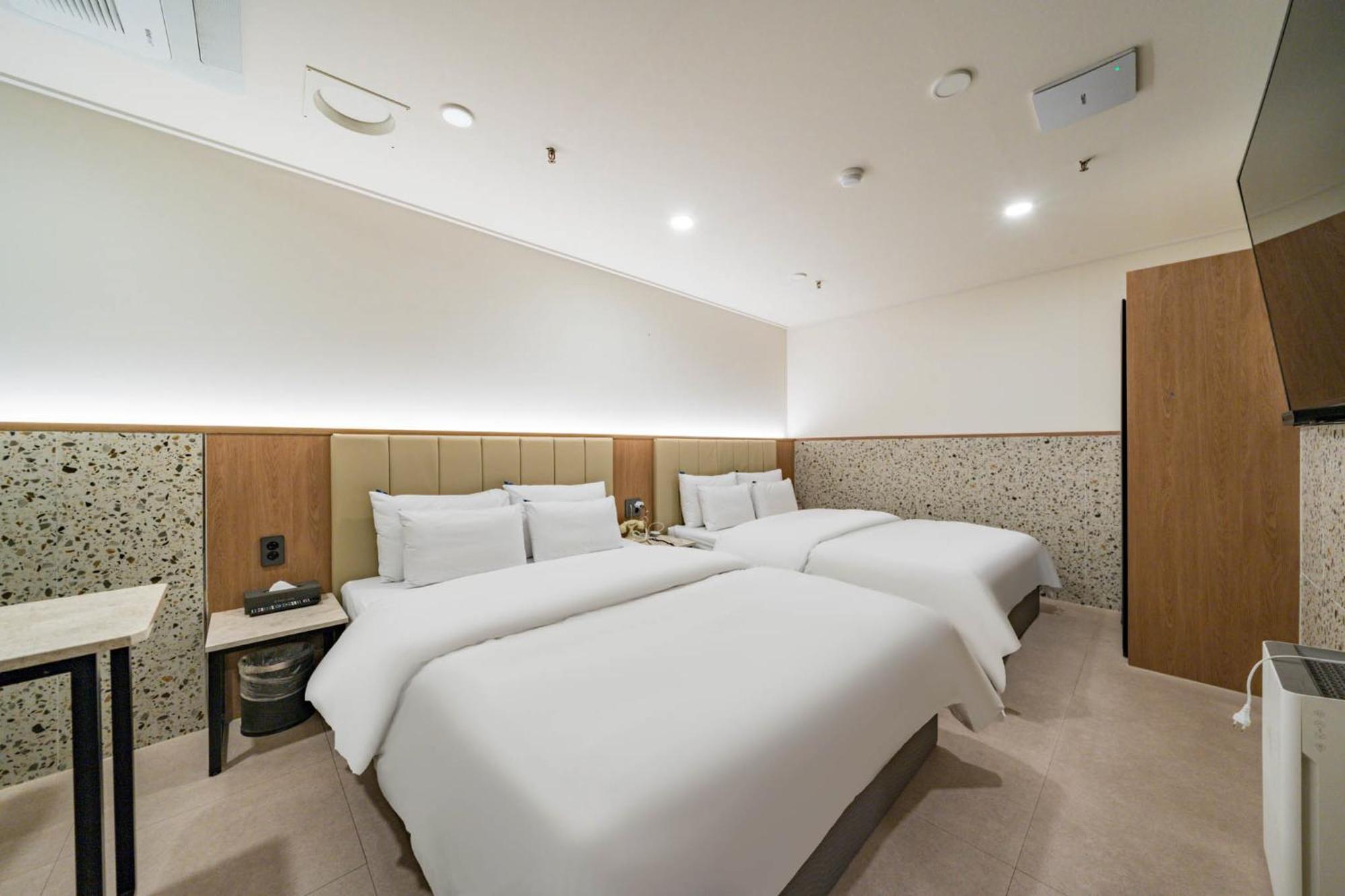 Rosy Hotel Чхонджу Экстерьер фото