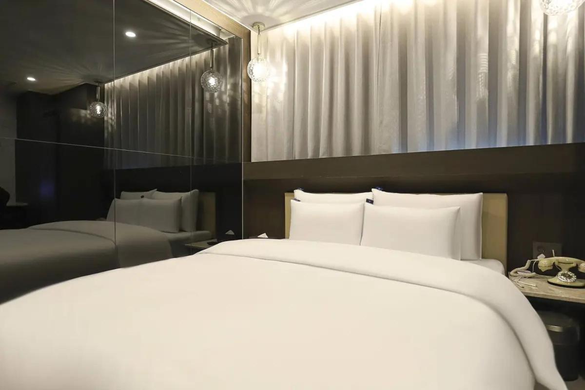 Rosy Hotel Чхонджу Экстерьер фото