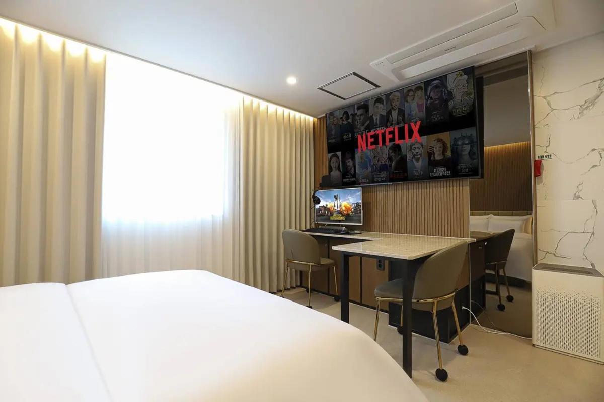Rosy Hotel Чхонджу Экстерьер фото