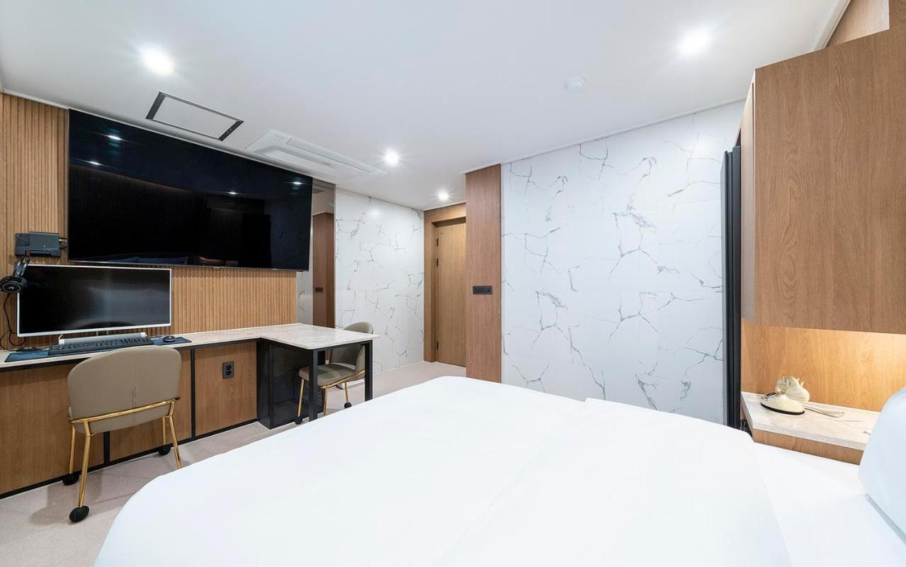 Rosy Hotel Чхонджу Экстерьер фото